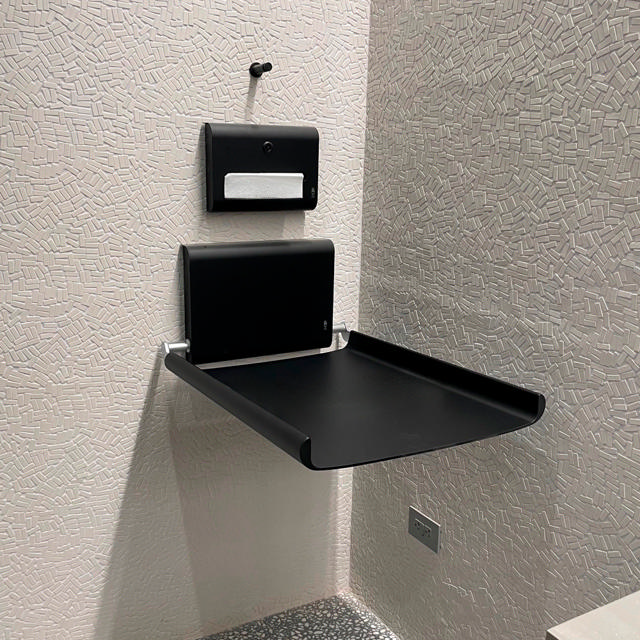 Distributeur d'aléses pour la table á langer BJÖRK, noir